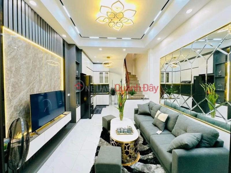 Super nice house, corner lot, parking lot for business, price is only from 4,xxx billion Phan Dinh Giot Sales Listings