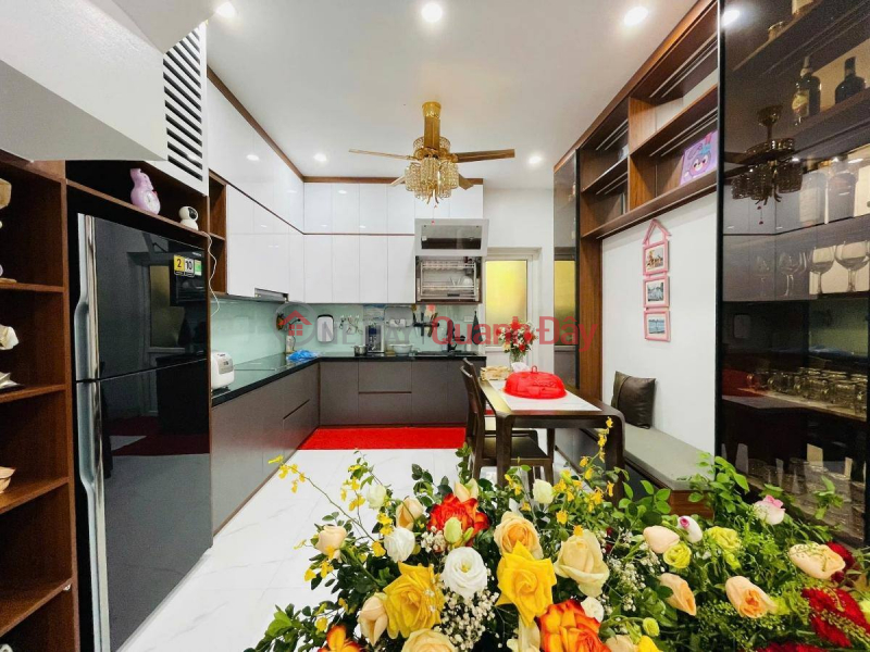 Excellent price! House for sale on Pho Duc Chinh street, 100m2, 4 floors, 4.7m frontage, 54.5 billion VND, wide sidewalk, ideal for business., Vietnam | Sales đ 54.5 Billion