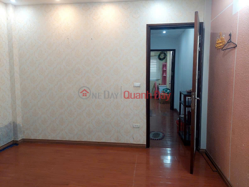 Không còn căn thứ 2 tại Chùa Bộc 50m² sổ đỏ nhà 5 tầng chỉ có 8 tỷ - 7PN ở hay cho thuê đều giá trị Việt Nam | Bán | đ 8 tỷ