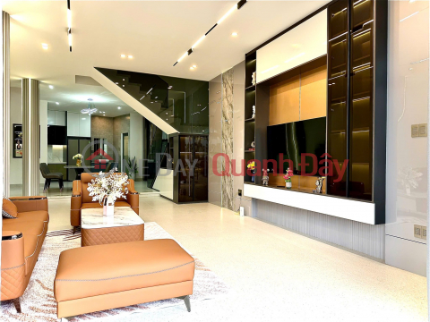A stunning 3-story, 3-level building on Nguyen Huu Tho Street - Hai Chau District - Da Nang City _0