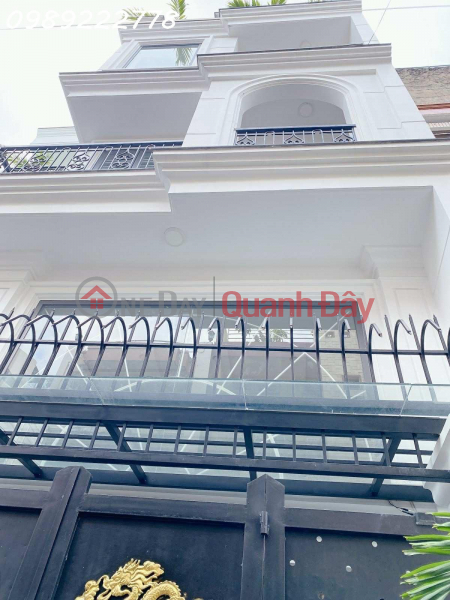HOUSE FOR SALE IN 8M PLASTIC ALLEY - HUYNH VAN BAN - WARD 13 - CARS CAN AVOID THROUGH HOANG SA - 4 FLOORS, SQUARE, 74M2. FRONTAGE 49M | Vietnam | Sales | đ 16.9 Billion