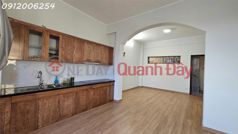 OWNER RENTING OUT A BRAND NEW 85M2 APARTMENT – 165 CAU GIAY (SONG DA BUILDING) _0