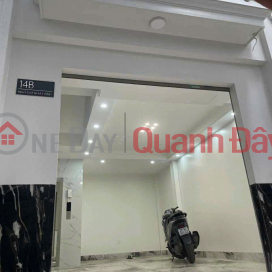 There is 102 Hoa Bang, Cau Giay, near the alley, a little over 11 billion, 35m2 x 6 floors. _0