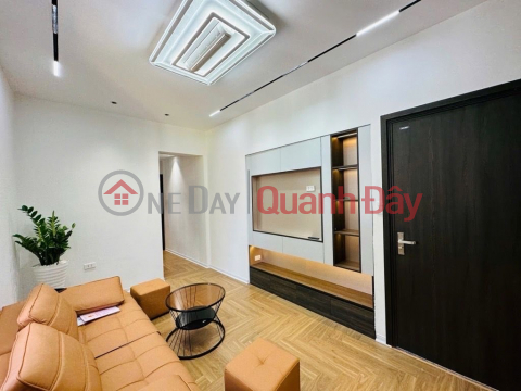 Hoang Hoa Tham apartment complex, duplex 80m², 3 bedrooms, 2 bathrooms, 5.6 billion VND, fully furnished with beautiful interior. _0