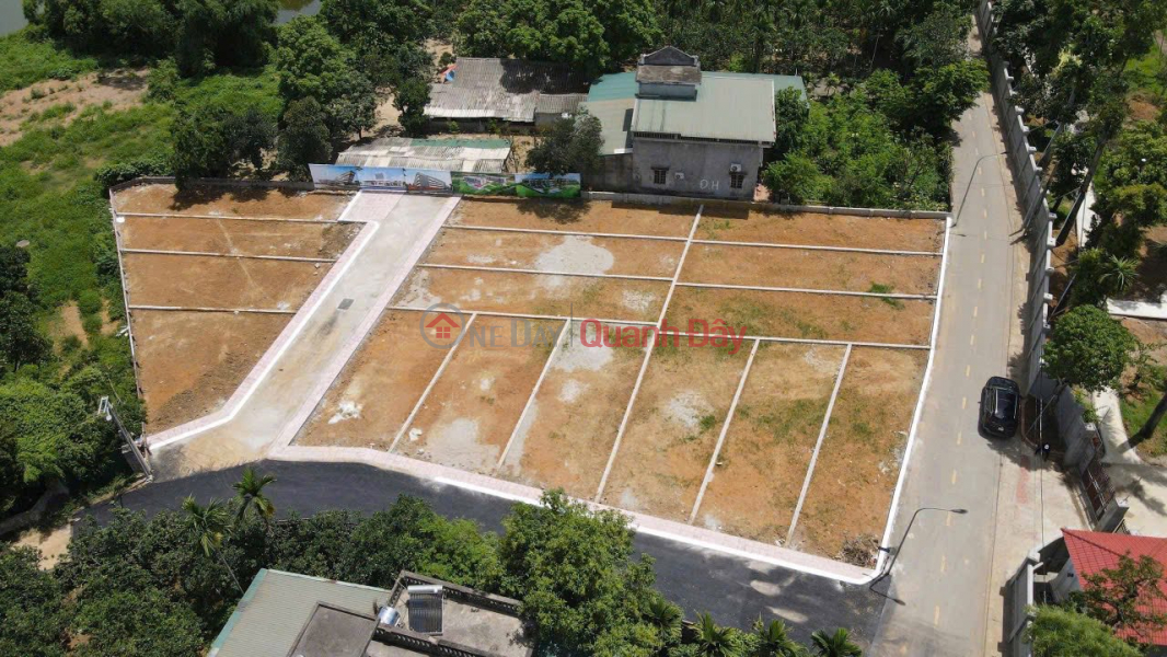 đ 2,5 tỷ Đất nền Láng Hòa Lạc 100m2 giá 2.5 tỷ – gần trung tâm thương mại, giao thông thuận tiện Nguyễn Hùng BĐS -