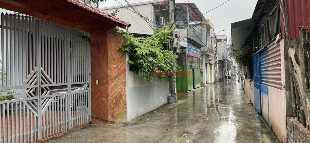 Owner selling beautiful land in Quang Minh - Me Linh, on the second main road, accessible by cars and large trucks. Sales Listings
