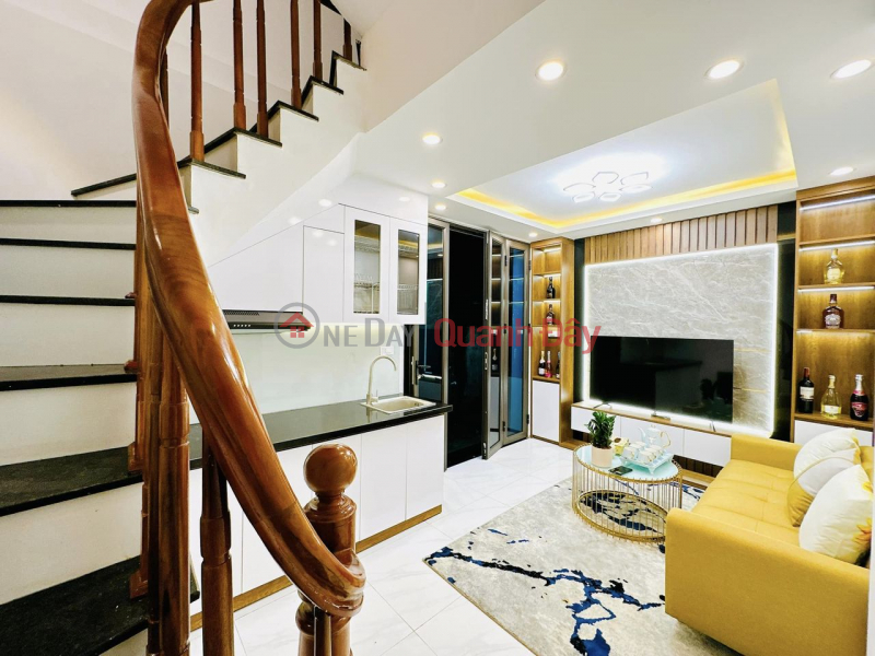 Property Search Vietnam | OneDay | Residential | Sales Listings, Thirteen-storey townhouse, Khat Chan Super Hot, Hai Ba Trung District, 4 floors, 5 m frontage, price 2.3 billion VND