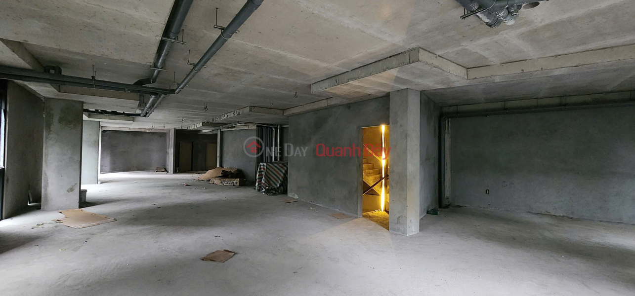 Golden opportunity! The most beautiful office for rent in Dich Vong Hau - Prime location Vietnam | Rental | đ 80 Million/ month