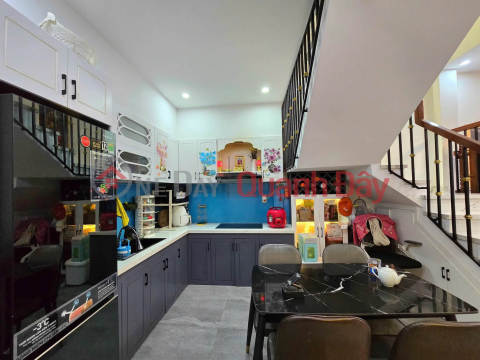SOLID 3-STORY HOUSE – K500 TON DAN STREET – FULLY FURNISHED _0
