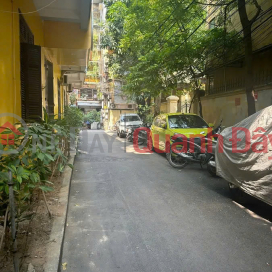 House for sale in Chua Lang, Dong Da, 69m² x 5 floors, 17 billion - Ready to move in, extremely convenient online business _0