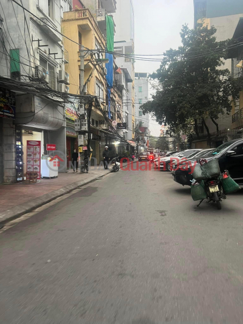 biệt thự 3 tầng cũ Đại Cồ Việt-Hai Bà Trưng, 200m, mặt tiền 12m, ôtô tránh, full thổ cư _0