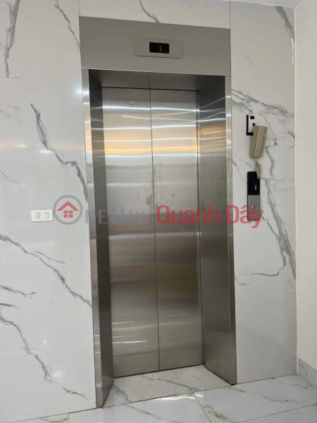 House for rent, ELEVATOR, 105m2, 6 floors; Lac Long Quan, Vo Chi Cong - 46 million VND, Vietnam Rental | đ 46 Million/ month
