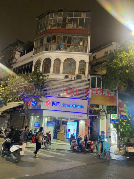 Property Search Vietnam | OneDay | Residential | Rental Listings | For Rent 2nd, 3rd, 4th Floor, Super Nice House Corner of Dong Xuan Market Intersection.