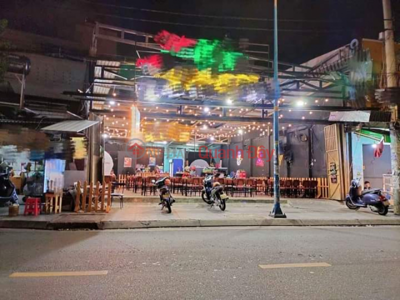 Nhau restaurant needs to transfer Kenh Tan Hoa street, Tan Phu district- Area 187m² 11x17m- Rent is only Rental Listings