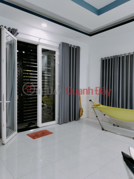 đ 7.9 Billion, House for sale, Car alley, Lac Long Quan, P10 Tan Binh, 52m2, 4 floors, Cheap price.