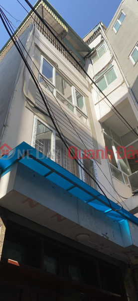 ENTIRE APARTMENT FOR RENT ON GIAP BAT STREET, HOANG MAI, 4 FLOORS, 42 M2, 4 BEDROOMS, 4 WC, PRICE 10 MILLION\\/MONTH - LONG TERM CONTRACT. Rental Listings
