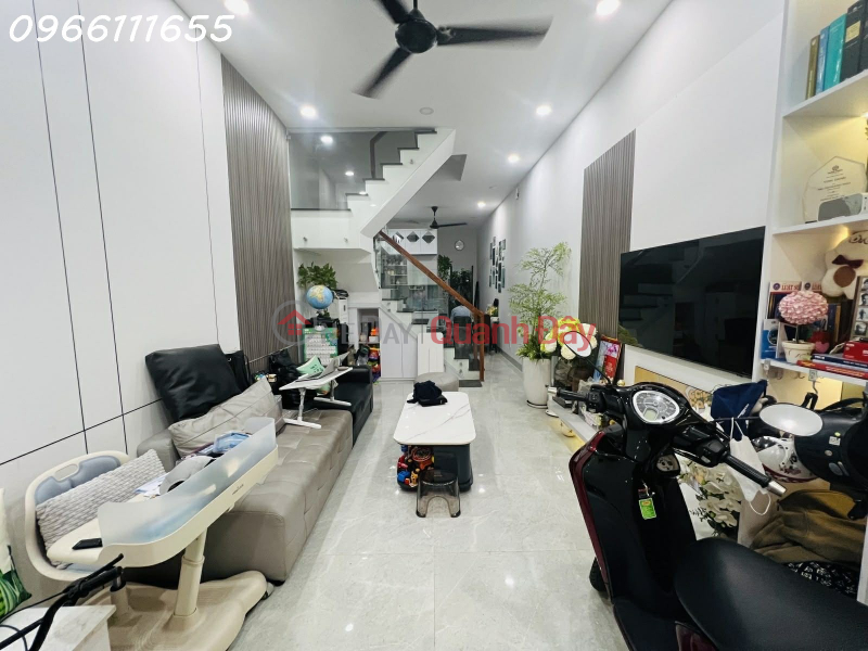 FOR SALE: A BEAUTIFUL, FULLY FURNISHED HOUSE - NGUYEN VAN CU STREET - CAU KHO WARD - JUST A FEW STEPS FROM THE MAIN ROAD - 3 FLOORS, 4 BEDROOMS Sales Listings