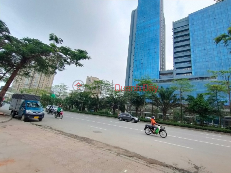 Land for sale on Vo Chi Cong Street, Tay Ho District. 177m Frontage 9m Approximately 75 Billion. Commitment to Real Photos Accurate Description. Owner Sales Listings