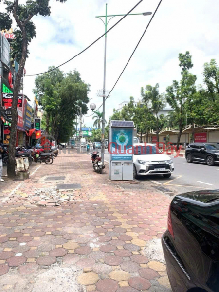 SALE ON HOANG QUOC VIET STREET – WIDE SIDEWALK – CARS CAN AVOID – GREAT BUSINESS. 54 METERS, 7 FLOORS, REASONABLE PRICE, Vietnam Sales | đ 36.9 Billion