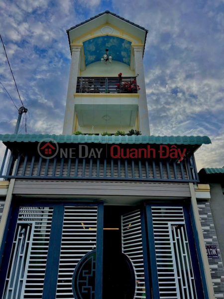 Beautiful new 1T2L house for sale, Tan Phong Ward, car yard, car road only 3 billion 850 Sales Listings