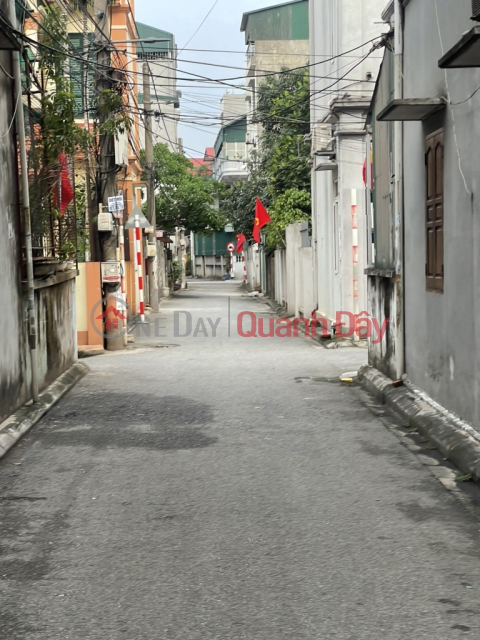 Bán Đất Giang Biên, 45m vuông đét, 10m ra oto tránh giá đầu tư. LH 0936123469 _0