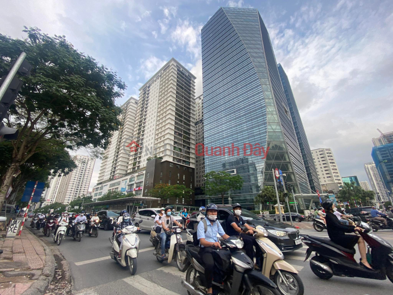 Corner lot 3 frontage To Huu Ha Dong 30m2 4 floors mt12m only 9 billion VND Sales Listings