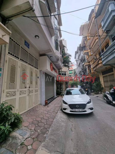 Property Search Vietnam | OneDay | Residential Sales Listings 60m Front 5.5m Car Lot Avoid Stop Day and Night Center of Cau Giay District. Sidewalk Football Business Day