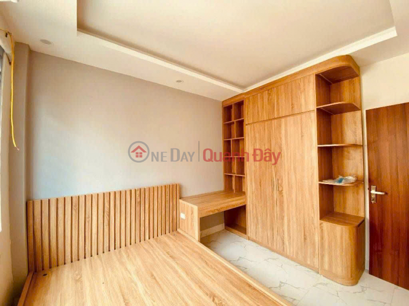 đ 11.5 Billion | Xuan La, 35m x 5 floors, 11.5 billion VND, car access, corner plot, near main street.