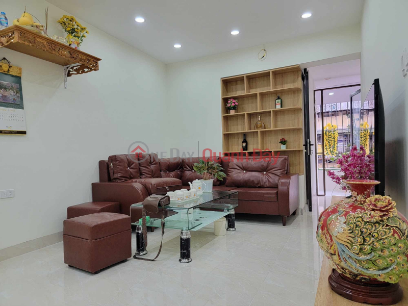 House for sale on Han Thuyen, 48m2, 5 floors, 5.2m frontage, 12.3 billion, airy, elevator waiting area Sales Listings