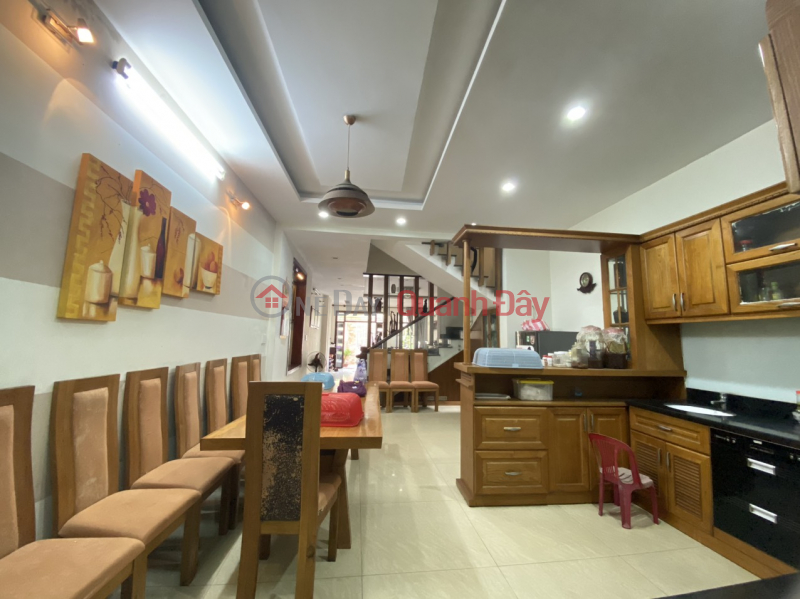4-FLOOR HOUSE FOR RENT WITH LARGE YARD FRONT THANH THUY - THANH BINH-HAI CHAU-DA NANG, Vietnam | Rental | ₫ 16 Million/ month