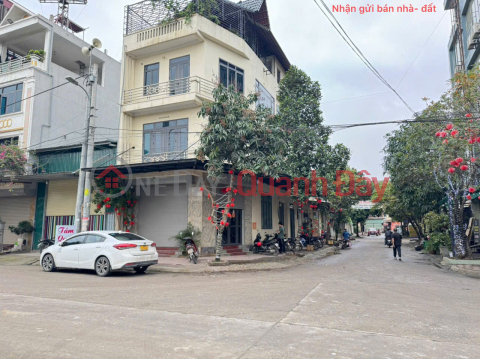 Bán nhà 3 tầng hai mặt tiền kinh doanh, tổ 5, TT Quang Minh, Mê Linh. Gần KCN công nhân đông đúc. _0
