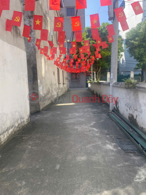 Land lot for sale 50m² Viet Hung - 4m wide alley, 7-seat car can go all the way to the land - Price only 11.8 billion _0