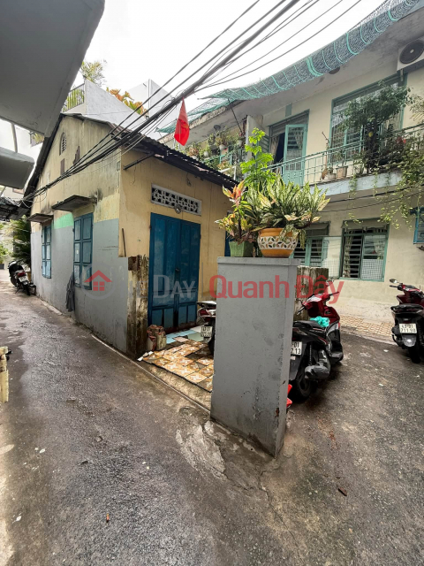 ► Corner plot with two open sides, 25m from Hung Vuong main road, right next to BIG C, 40m2, 2.65 billion VND _0