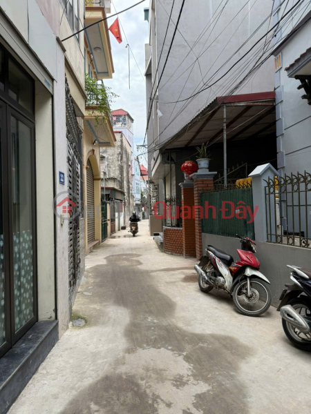 NEW HOUSE FOR SALE IN TRUNG KIEN BTL, 5 FLOORS, 36M2, CAR PARKING AT THE GATE, ONLY OVER 5 BILLION Vietnam, Sales đ 5.5 Billion