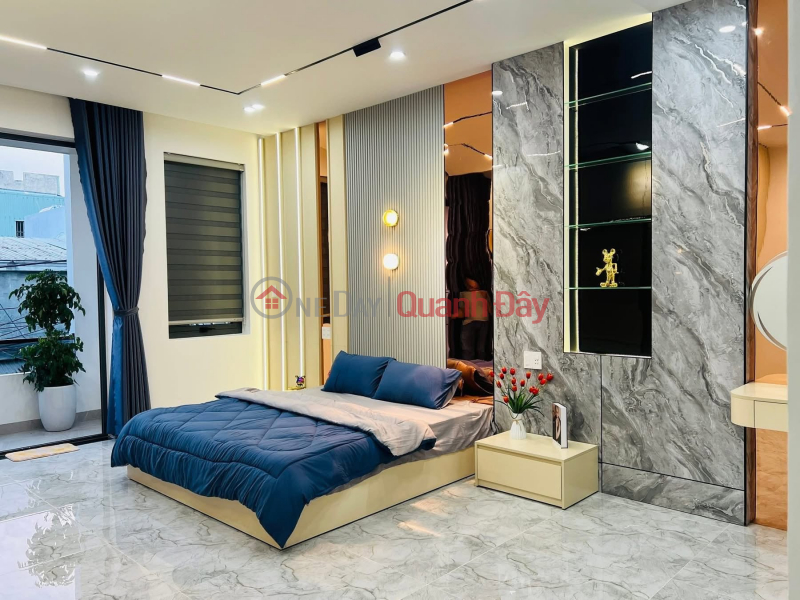 Property Search Vietnam | OneDay | Residential | Sales Listings 3-story house with full furnishings on Duong Duc Hien street - near the beach.
