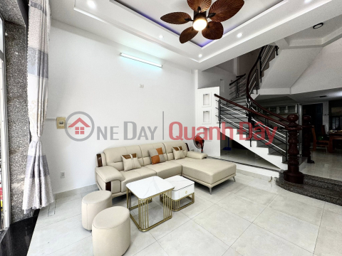 Bán nhà 2,5 tầng đường Nguyễn Huy Lượng - Gần biển _0