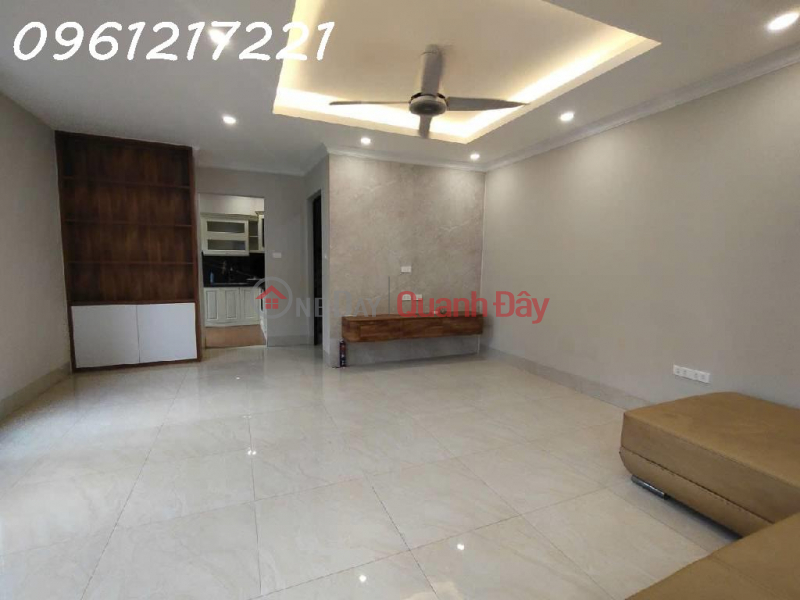 , Please Select, Residential Sales Listings đ 13.1 Billion