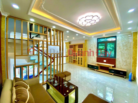 Chính chủ bán nhà 4 lầu DTSD 200m2 góc 2 mặt tiền HXH đường Cây Keo _0
