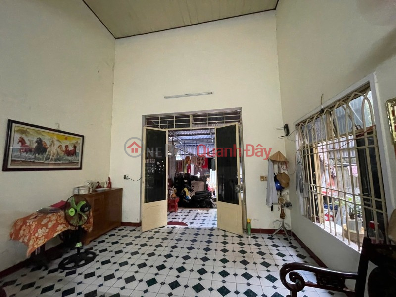 ► 6m wide house on Le Huu Trac street, right next to An Hai Dong market, 200m2, 7.3m wide Sales Listings