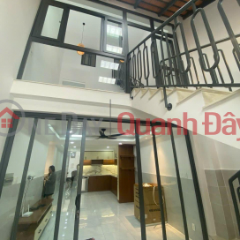 Bán nhà riêng 2 tầng tại đường Trường Sa, Phú Nhuận, DT 67.4 m2, 3PN + 2WC, giá 11 tỷ _0