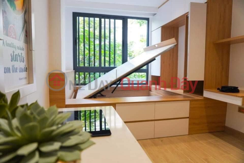 House for sale in Phu My Hung rich house next to Bui Bang Doan-Tan Phong, District 7 - Horizontal 6m -Elevator. 120m2 only :32 billion VND _0