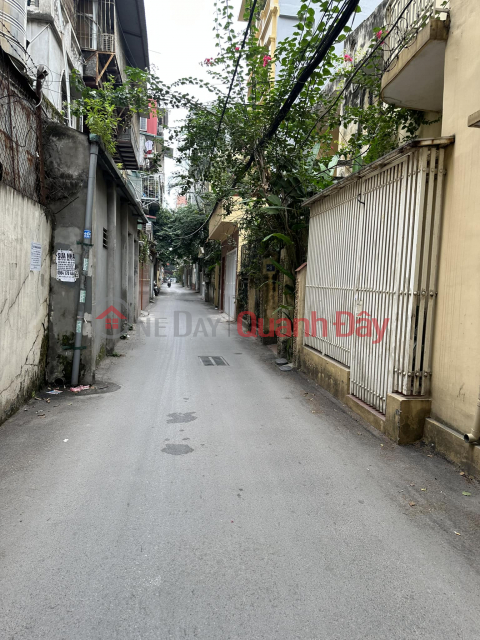 Selling Hoang Quoc Viet Townhouse in Cau Giay District. 96m Frontage 10m Approximately 19 Billion. Commitment to Real Photos Accurate Description. _0