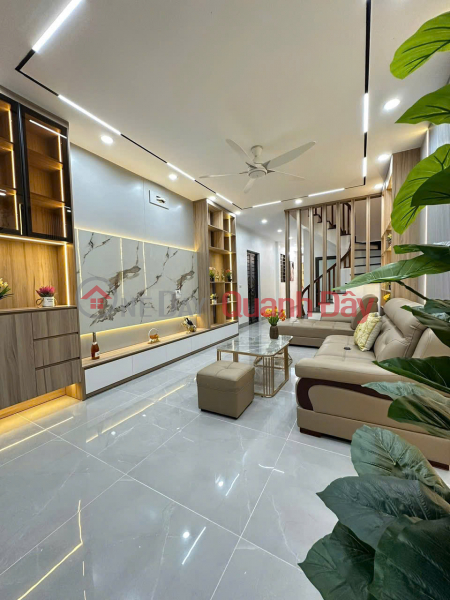 Siêu phẩm lô góc Nguyên Đúc Cảnh ,Hoàng Mai,1 nhà ra phố,thang máy,sân trươc nhà rộng,nội thât cao cấp | Việt Nam Bán, đ 14 tỷ