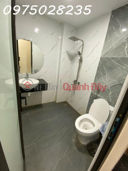 5-STORY HOUSE FOR SALE IN LINH NAM – HOANG MAI DISTRICT – NEAR THE STREET, AREA 35M², FRONTAGE 3.2M, PRICE 8.5 BILLION VND Sales Listings