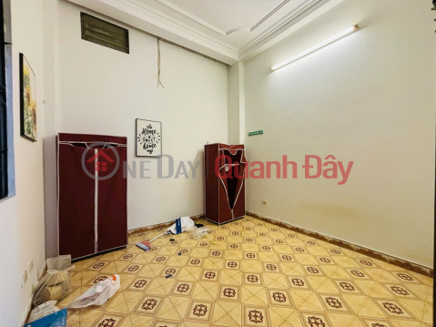 Folding house for sale in Nguyen Trai - Thanh Xuan 33m-4 Bedrooms priced at 3.5 billion _0