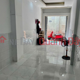 HOUSE IN WARD 2 - DISTRICT 10 - CAR PARKING AT THE GATE - ALLEY - BOTH RESIDENTIAL AND BUSINESS ONLY 4.6 BILLION _0