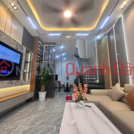BEAUTIFUL 3-STORY HOUSE WITH FULL HIGH-END FURNITURE – 7.5M WIDE ASPHALT ROAD _0