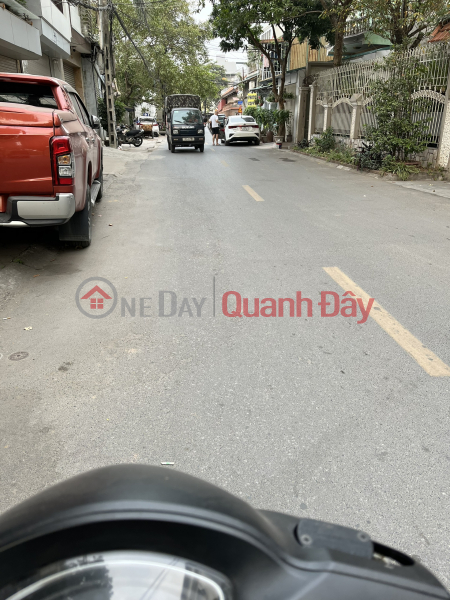 Need to sell 94m2 LAND, 4.6m frontage Tu Dinh, Long Bien, price 11 billion, business, suitable for building 7-storey elevator, cash flow house Sales Listings