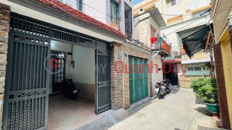 HOUSE FOR SALE ON DUONG BA TRAC STREET – DISTRICT 8<br \/> Width 3.9m - Length 16m - 58.9m² CN - Fully completed - No planning _0