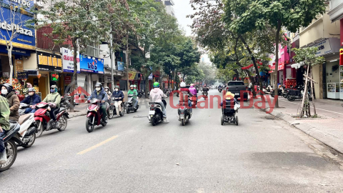 bán nhà mặt phố Ngọc Lâm, 70m x 5tầng, khu vực sầm uất, kinh doanh ngày đêm _0